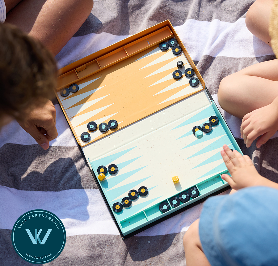 Asterias Kids’ Club (4-12 years old) 